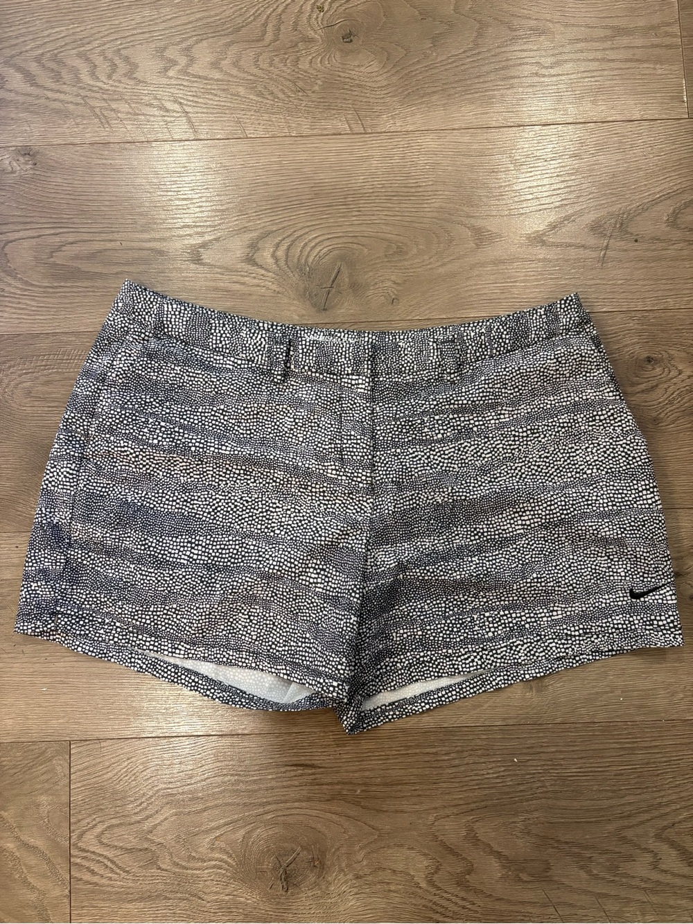 Nike Black and White Patterned Women's Golf Shorts